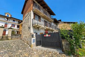 CASA SEMINDIPENDENTE A ZUBIENA