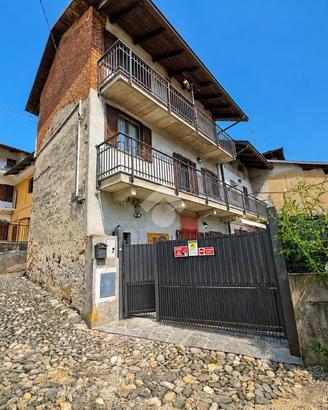CASA SEMINDIPENDENTE A ZUBIENA