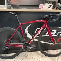 TREK EMONDA SLR 7 AXS