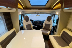 Camper adria matrix 670 sl usato superaccessoriato