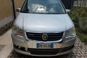 VW TOURAN 1.9 TDI ECO BLUEMOTION