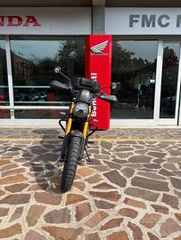 Triumph Scrambler 400 x