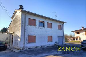 Casa accostata - Mossa