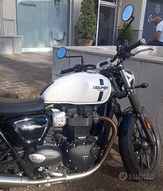 triumph street twin 900