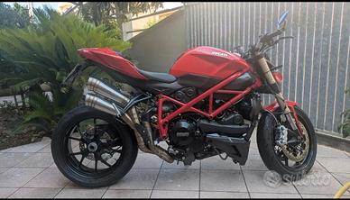 Ducati street-fighter 848