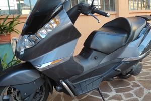 Aprilia Atlantic 500  permuto Suzuki 