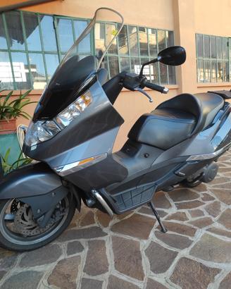 Aprilia Atlantic 500  permuto Suzuki 