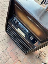 Radio grunding