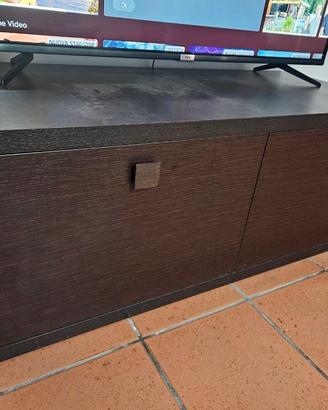 Mobile porta TV con ampi cassetti