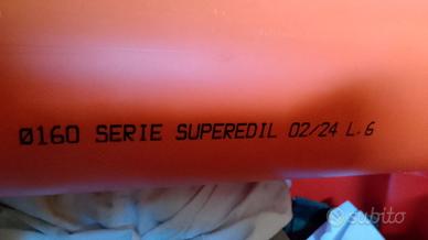 Tubo PVC edilizia lavoro giardino fai da te