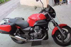 Moto Guzzi Breva 750 i.e.