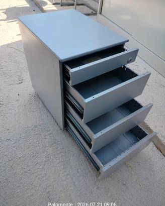 Cassettiera in metallo multifunzione