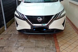 Nissan Qashqai 1.3 mild hibrid n-connecta