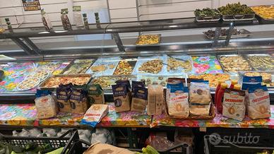 Banco Frigo per alimenti