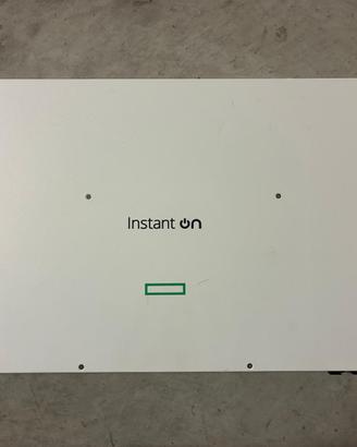 Switch Aruba HP JL684B - 24porte PoE
