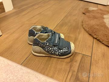 Scarpe biomechanics numero 23