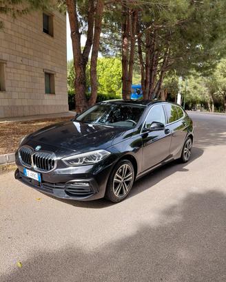 Bmw 116 116d 5p. Advantage