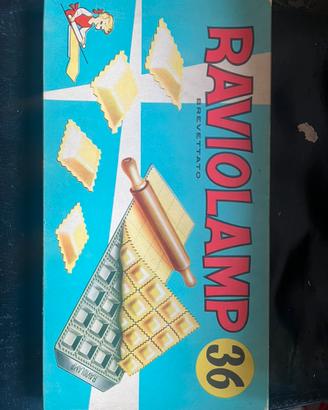 Raviolamp 36 stampo ravioli vintage