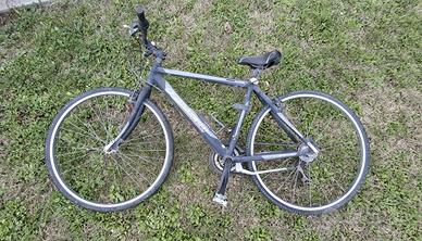 Bicicletta Routech in alluminio, vista e piaciuta