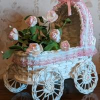 Carrozzina portafiori bebé rosa, per nascite