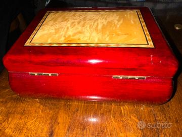 Portagioie con carillon