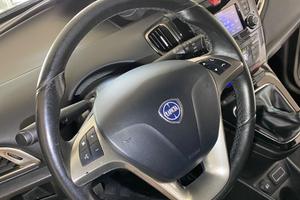 Lancia Ypsilon 1.3 MJT 16V 80 CV 5 porte S&S Gold
