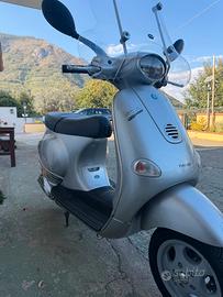 Vespa 150