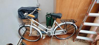  Bicicletta vintage con freni a bacchetta