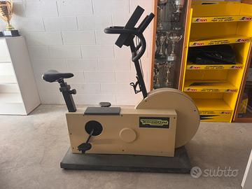 Bike XT Technogym linea professional