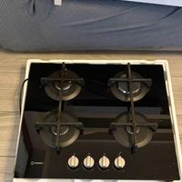Piano cottura in vetro nero indesit 4 fornelli a g