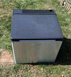 Frigo trivalente da campeggio Dometic