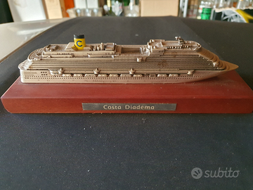 Modellino nave Costa Diadema