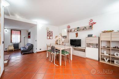 VILLA A SCHIERA A BOLOGNA