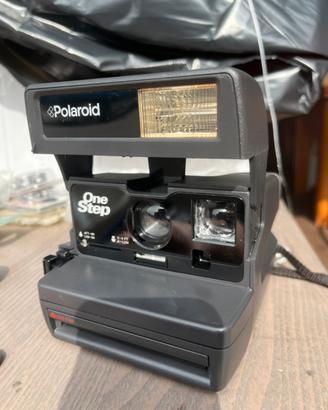 POLAROID INSTANT CAMERA