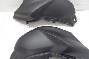 FIANCHETTI LATERALI SERBATOIO CARBONIO MONSTER 937