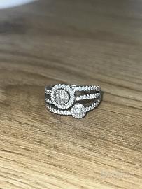 Anello in oro bianco 18 carati con diamanti da 0,9