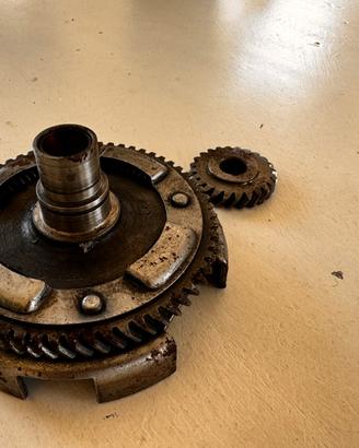 Kit rapporti campana frizione 24 61 vespa