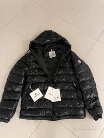 Giubbotto moncler L nuovo con cartellino nero