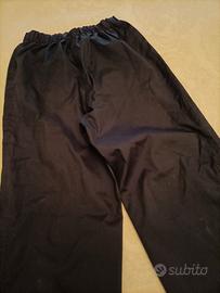 pantaloni anti pioggia 