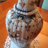 vaso in ceramica dipinto a mano
