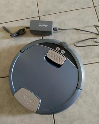 Robot aspira e lava