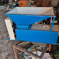 tramoggia elettrica per pigiatura uva