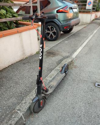 monopattino elettrico woow