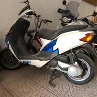 Piaggio diesis 50