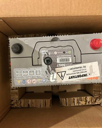 Batteria auto NUOVA