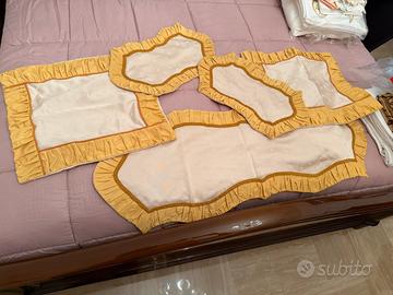 Centro da camera con 2 cuscini