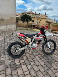 Moto da enduro AJP Pr4 pro 125