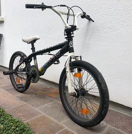 Bicicletta BMX