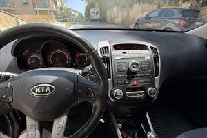 Auto Kia Ceed 2011 SW