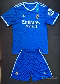 Real Madrid Ospite  Blu 2025/26